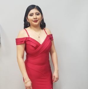 Meet your Posher, Iris